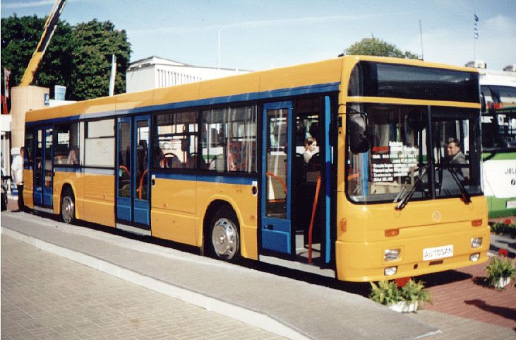 File:Autosan A844MN Stokrotka.jpg