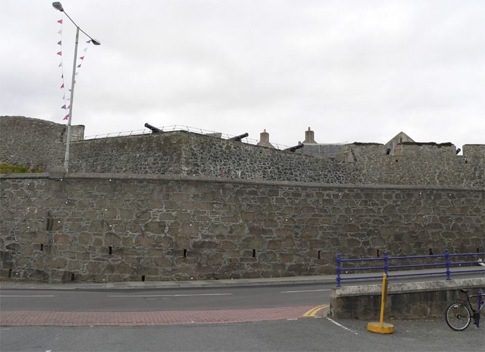 File:Fort Charlotte 20080820 from commercial street.jpg