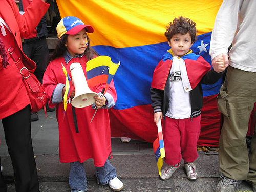 File:HandsOffVenezuelaChavezLondonVisit.jpg