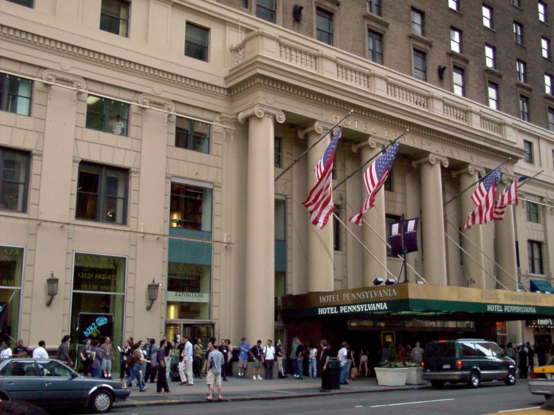 File:Hotel Pennsylvania, 7th Avenue entrance (edited).jpg