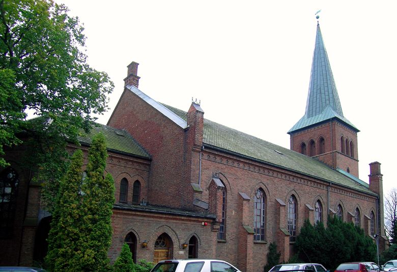 File:Kampen kirke N.jpg