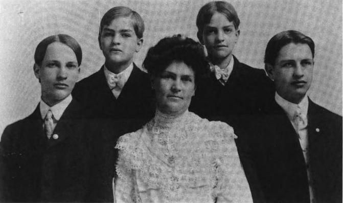 File:Maud Gage Baum and Her Four Sons.jpg