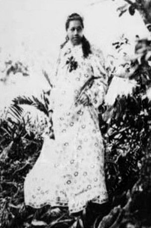 File:Reine de Raiatea.jpg