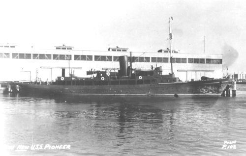 File:USC&GS Pioneer (1941).jpg