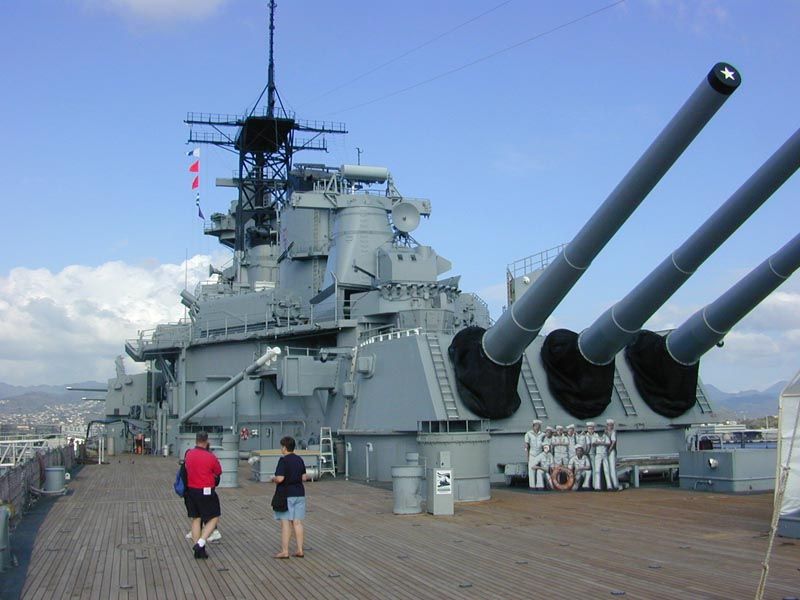 File:USS Missouri HNL.jpg