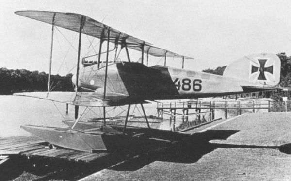 File:Albatros W.IV No1486 01.jpg