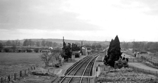 File:Bloxham railway station 1836244 2544a754.jpg