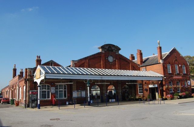 File:Bridlington Station, interesting station buffet (geograph 2654110).jpg