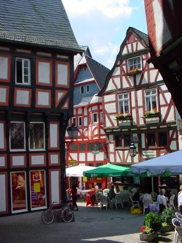 File:Fischmarkt in Limburg an der Lahn.jpg