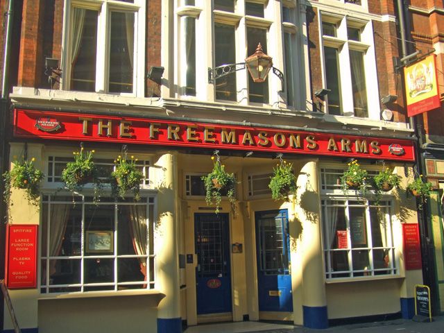 File:Freemasons Arms - Long Acre - WC2.jpg