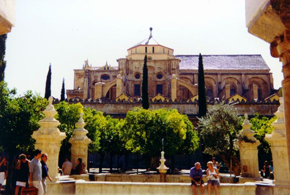 File:Mezquita Orange Tree Courtyard.jpg