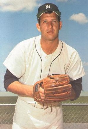 File:Mickey Lolich 1975.jpg