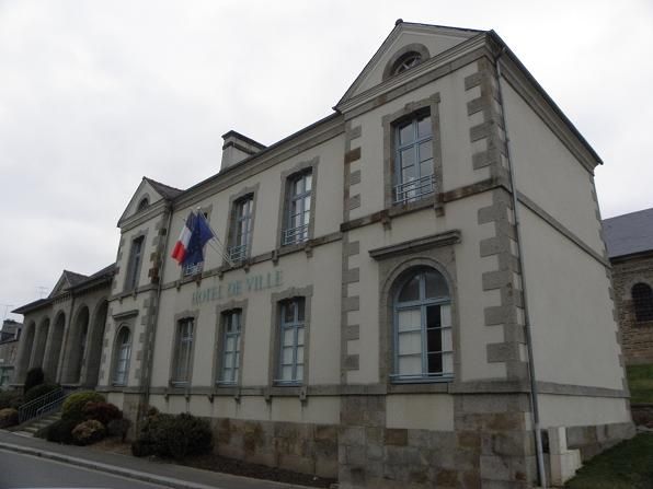 File:Pleine-Fougères (35) Mairie.jpg