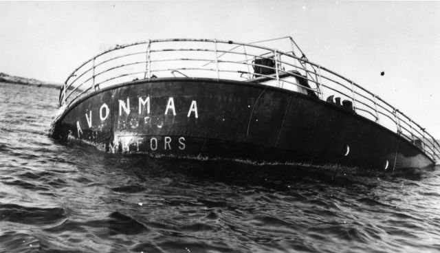 File:SavonmaaWreckBackAboveWater1937.jpg