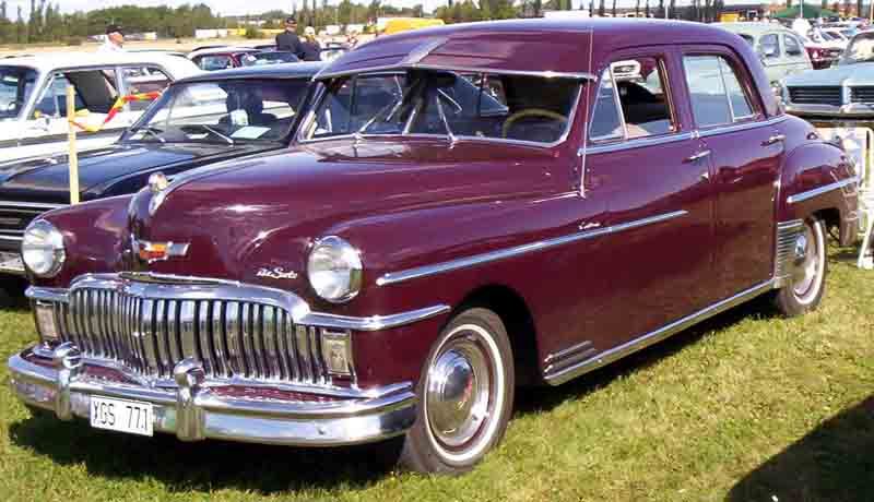 File:De Soto Custom 4-Door Sedan 1949.jpg