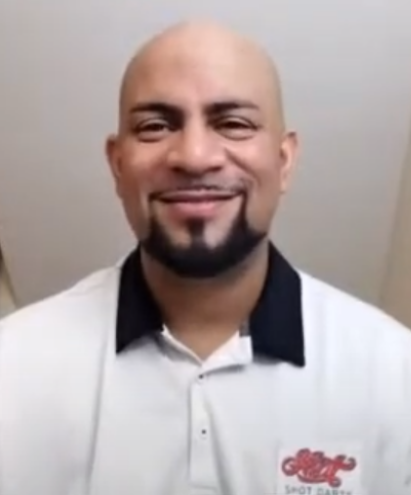 File:Devon Petersen in 2022.png