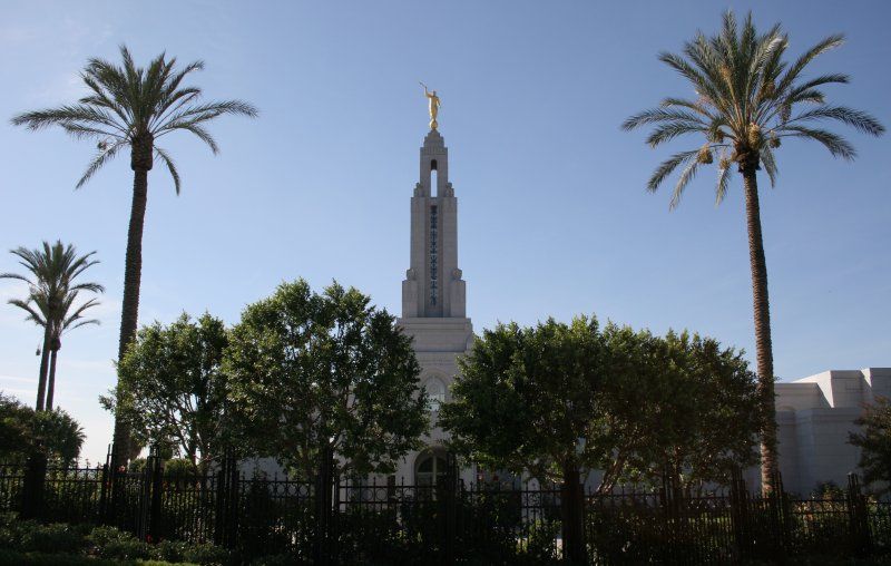 File:Redlands temple 2.jpg