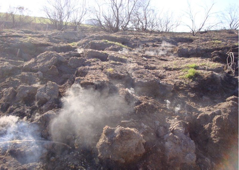 File:Turba ardiendo Tablas de Daimiel.JPG