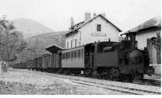 File:Gare de Buis les Baronnies.jpg