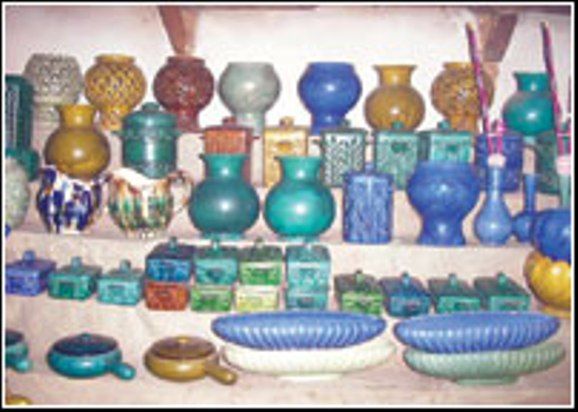 File:Glazed Pottery Art of Peshawar.jpg