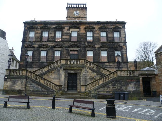 File:Linlithgow Town House (geograph 2741307).jpg