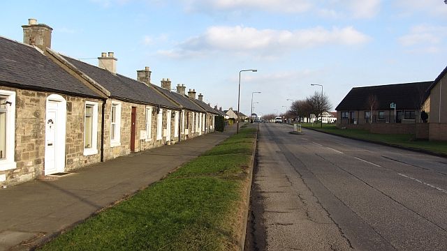 File:Main Road, Macmerry (geograph 2789407).jpg