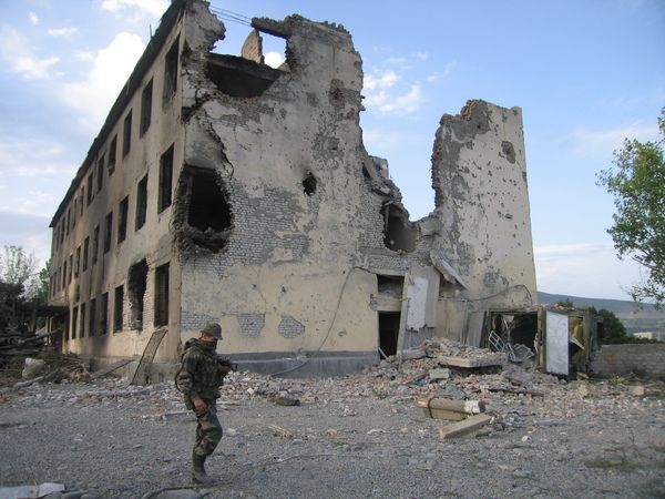 File:Peacekeepers barracks Ossetia 2008.jpg