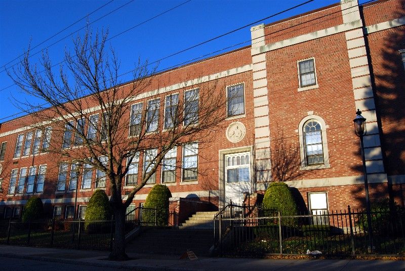 File:Sacred Heart School FR.jpg