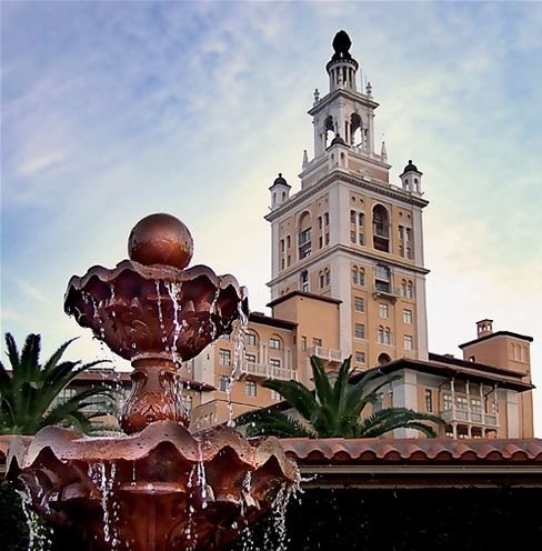 File:BiltmoreHotelFountain.jpg