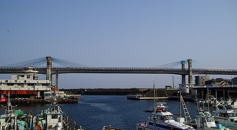 File:Odawara-Blue-Way-Bridge-01.png