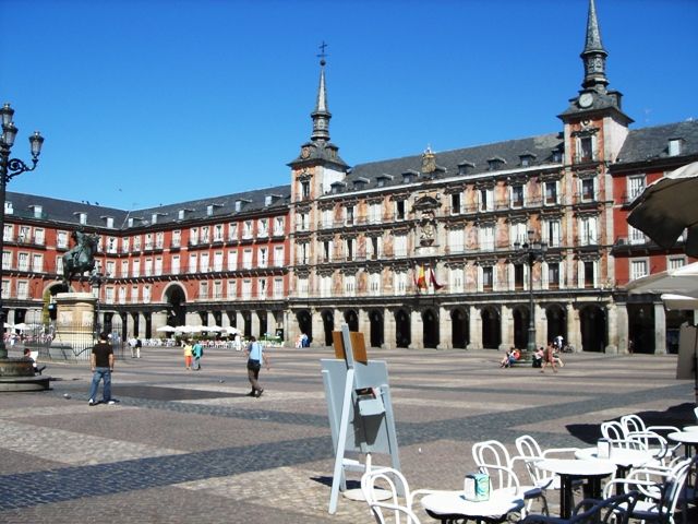 File:Plaza Mayor de Madrid wts.jpg