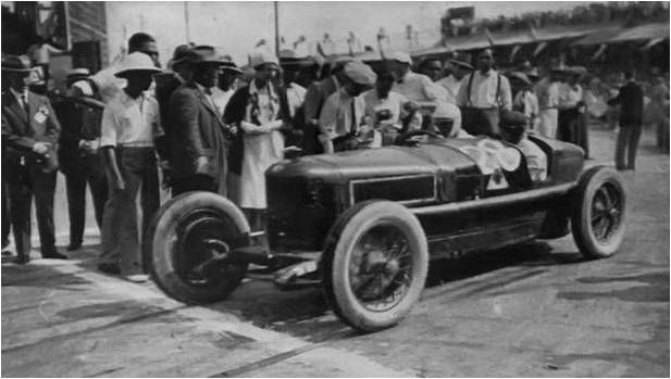 File:1929-07-27 Ciano Montenero WINNER Alfa P2 Varzi.jpg