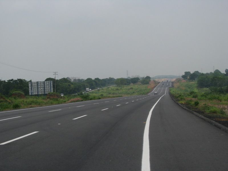 File:Autopista lara zulia en cabimas.jpg