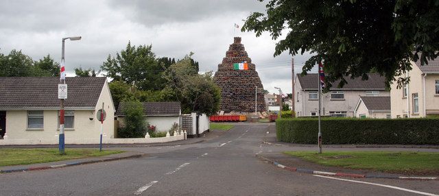 File:Ballycraigy Bonfire - geograph.org.uk - 491803.jpg