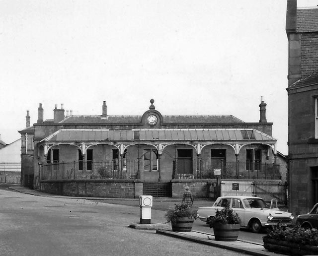 File:Brechin 1 rail station1891684 63426d7d.jpg