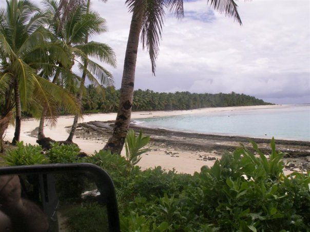 File:Mofmanu beach in Motusa, Rotuma.jpg