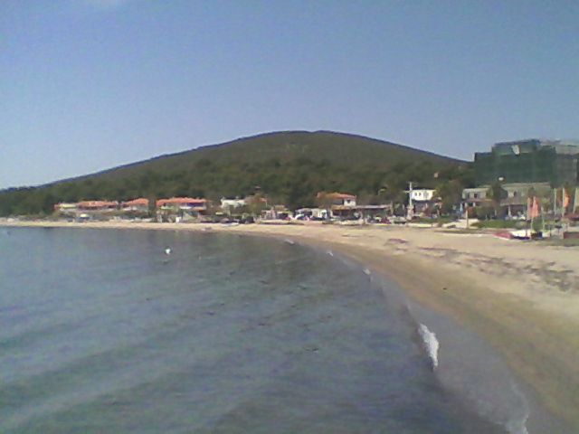 File:Psakoudia, Chalkidiki, beach from east, Apr 2015.jpg