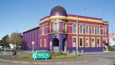 File:Rangiora town hall 400x228.jpg