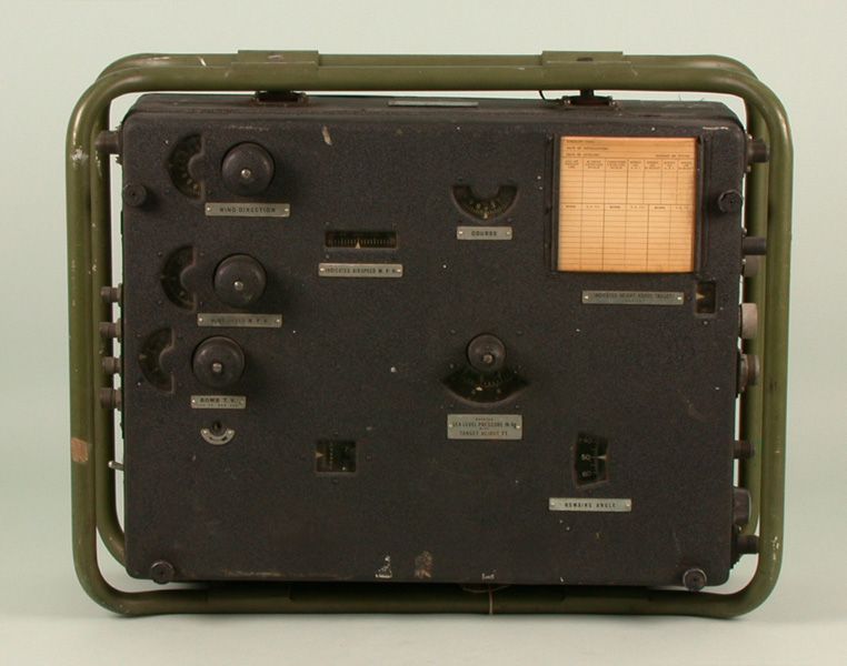 File:T-1 computer.jpg