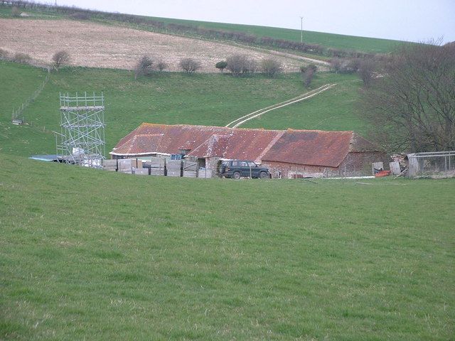 File:Belhuish Farm - geograph.org.uk - 384658.jpg