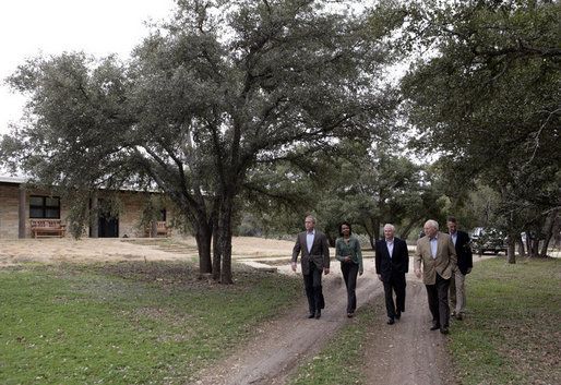 File:Bush-ranch-walk.jpg