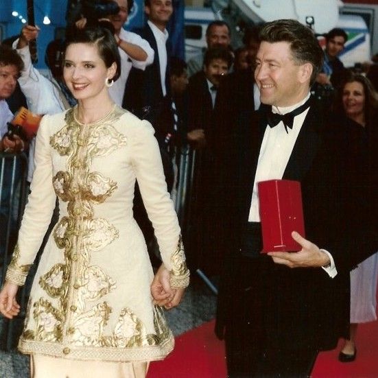 File:Isabella Rossellini David Lynch Cannes.jpg