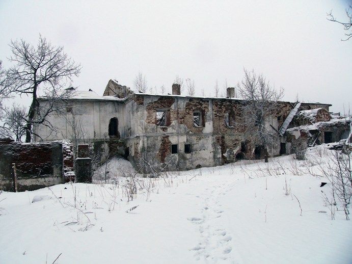 File:Kornilievo-Komelsky Monastery-2.jpg