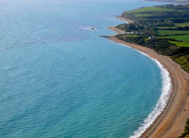 File:Ringstead Bay - geograph.org.uk - 1531467.jpg