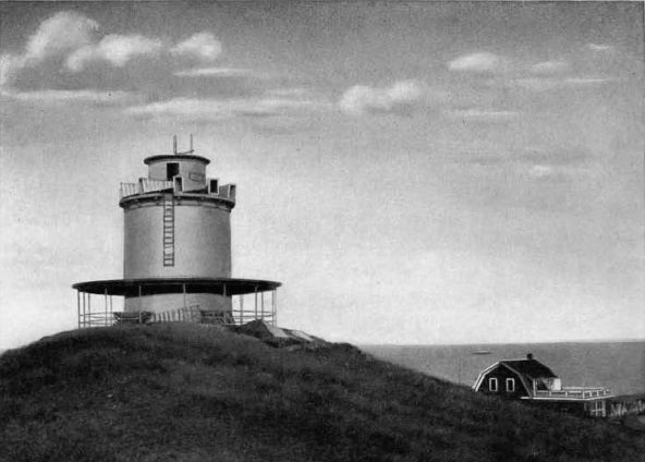 File:Round Hill public address system (1923).jpg