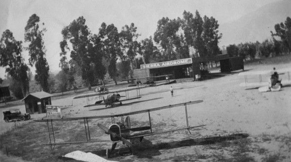 File:Sierra Airdrome Hastings Ranch 1920.jpg