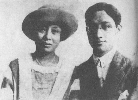 File:Xu Zhimo & Zhang Youyi.jpg