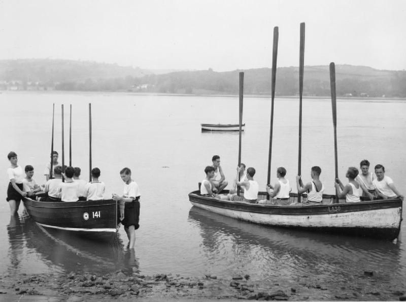 File:London Evacuees in Carmarthenshire, Wales, 1940 D1050.jpg