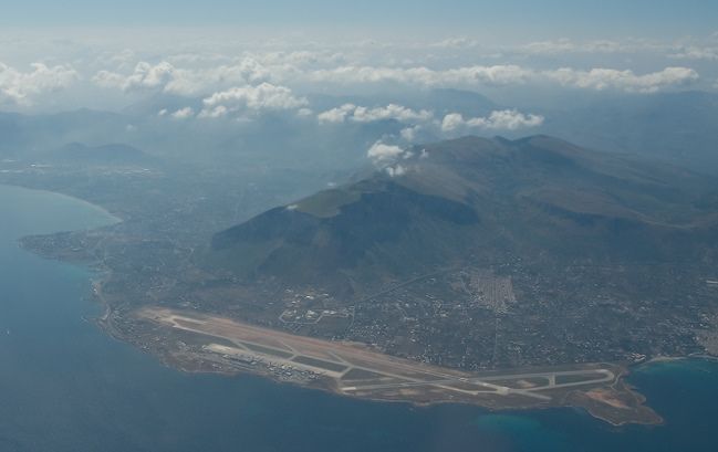 File:PalermoIntAirport.jpg