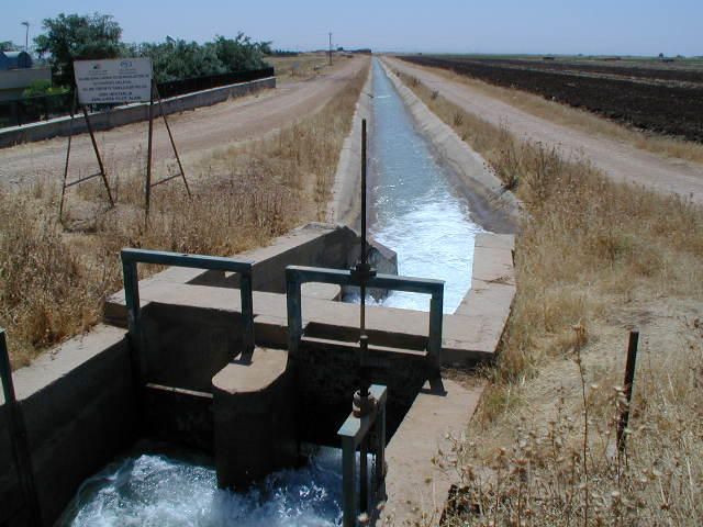 File:Harran canal-GAP.jpg